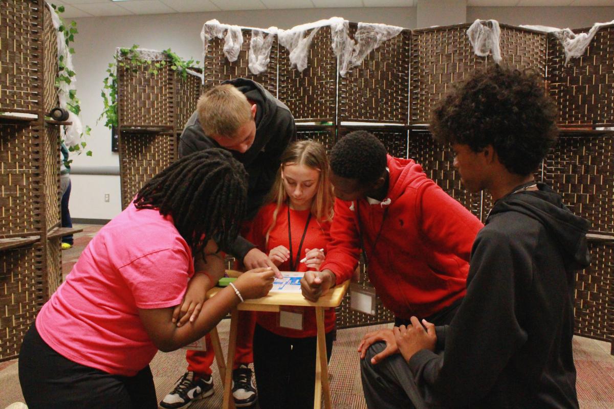 english expo escape room game